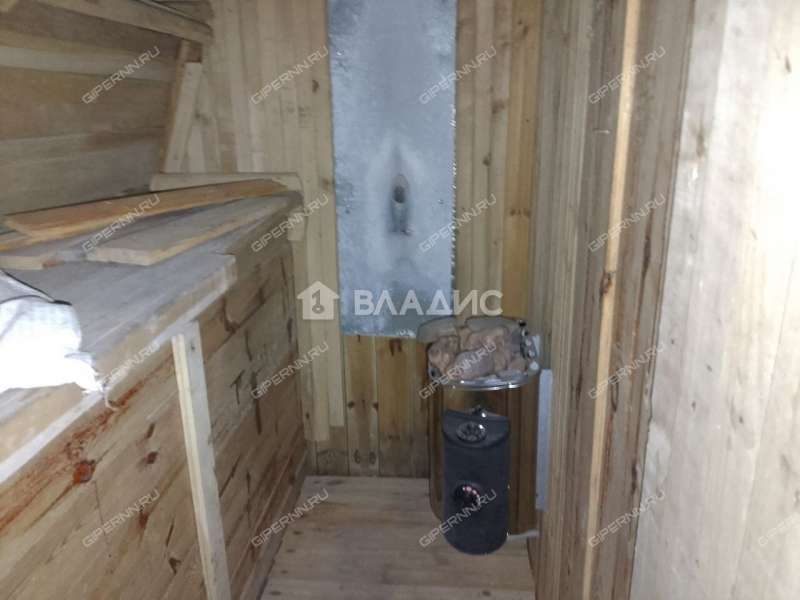 дом на улице Сутырина посёлок Ленинская Слобода