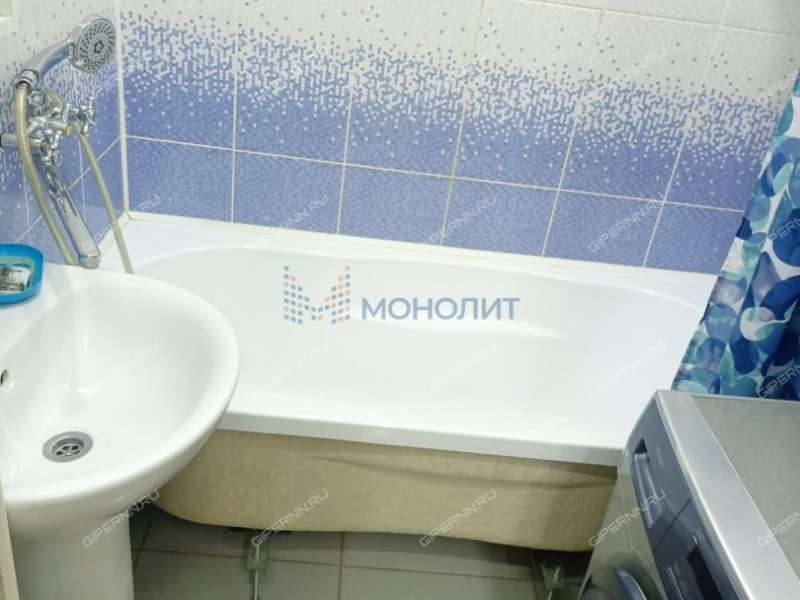 трёхкомнатная квартира на улице Маршала Голованова дом 39