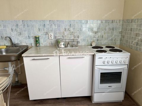 3-komnatnaya-ul-levoberezhnaya-d-5 фото