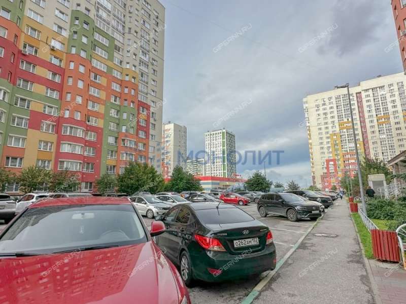 трёхкомнатная квартира на улице Академика Сахарова дом 105 к1
