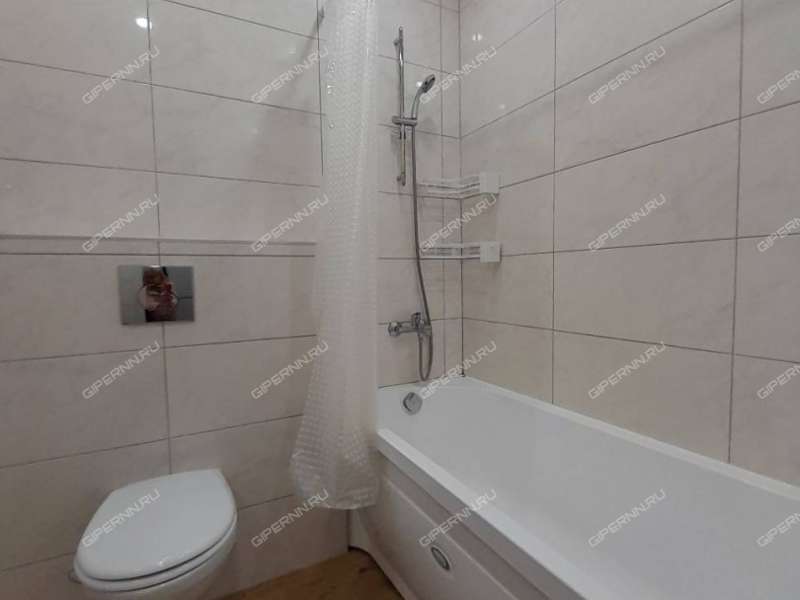 трёхкомнатная квартира на улице Маршала Баграмяна дом 4