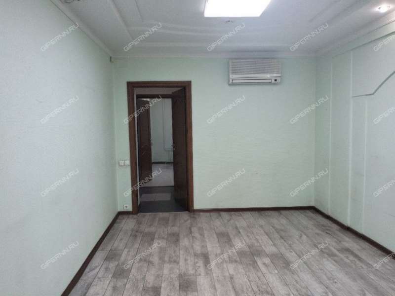 помещение под торговую площадь на Максима Горького ул., д.52