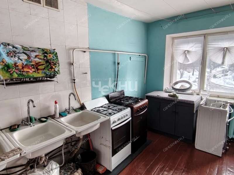 комната в доме 12а на улице Космонавта Комарова