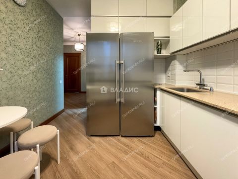 3-komnatnaya-ul-krasnodoncev-d-5 фото