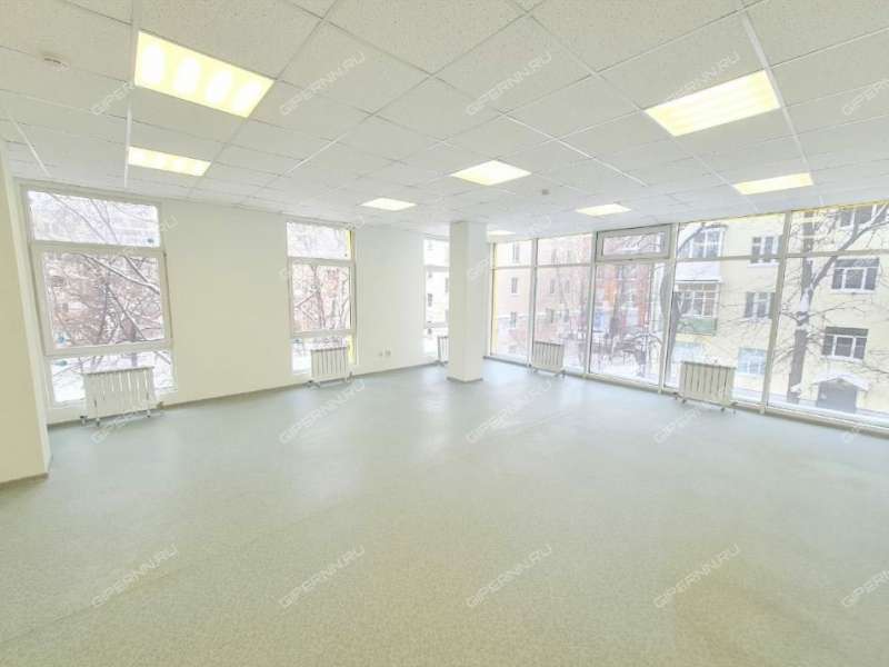 помещение под офис, недвижимость под медицинские учреждения на площади Свободы