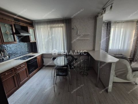 2-komnatnaya-nab-volzhskaya-d-22 фото