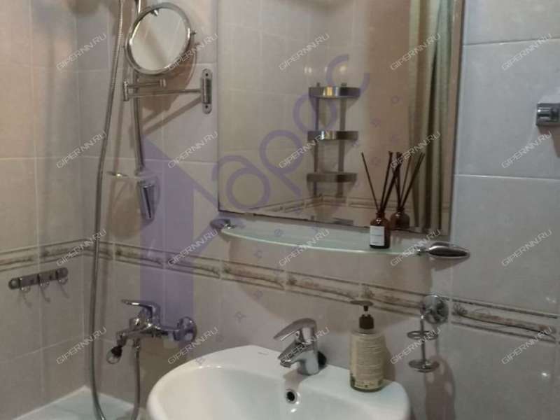 однокомнатная квартира на улице Ульянова дом 45