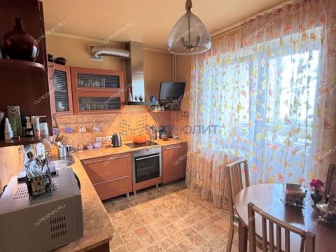 3-komnatnaya-ul-plotnikova-d-5 фото