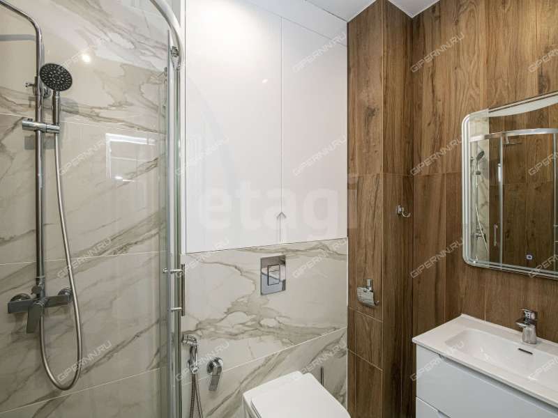 трёхкомнатная квартира на улице Маршала Баграмяна дом 3