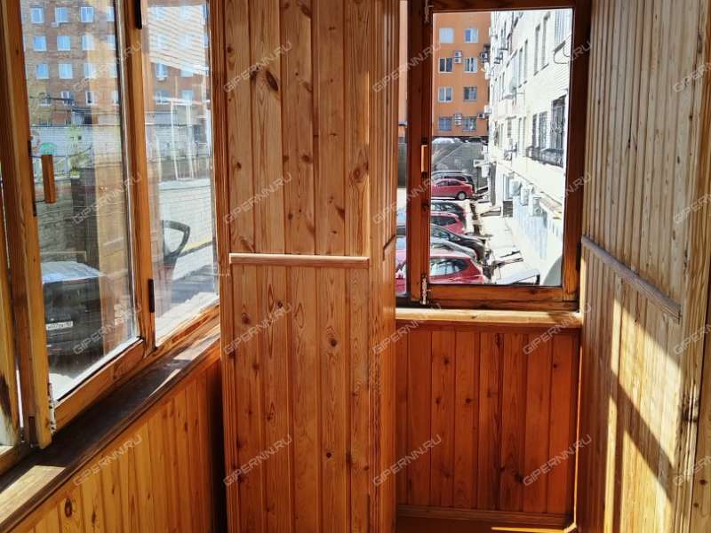 четырёхкомнатная квартира на улице Генкиной дом 61