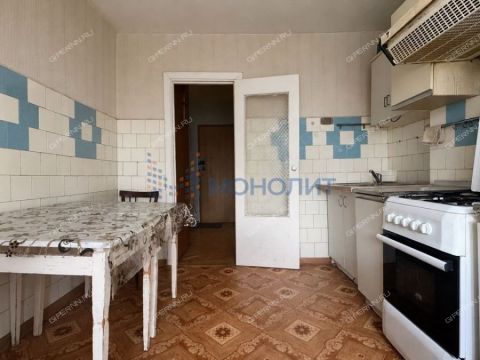 3-komnatnaya-b-r-zarechnyy-d-9 фото