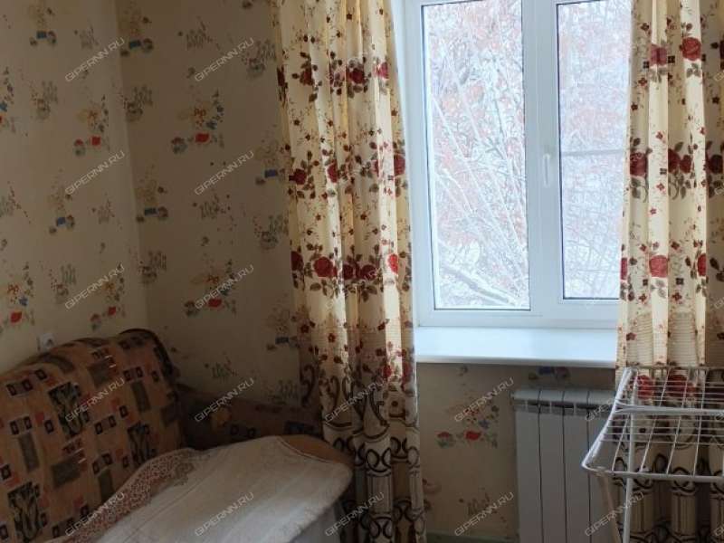 двухкомнатная квартира в 2-м микрорайоне дом 27 город Кстово