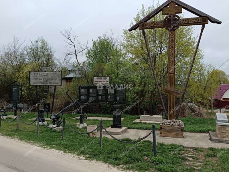 дом на улице Сутырина посёлок Ленинская Слобода