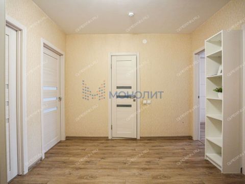 3-komnatnaya-ul-romantikov-d-8 фото