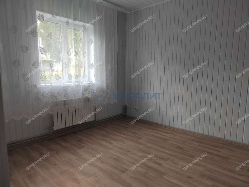 дом на Центральной улице село Курилово