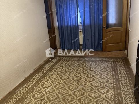 4-komnatnaya-ul-litvinova-d-40 фото