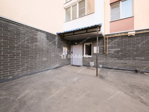 2-komnatnaya-ul-rodionova-d-195-k2 фото