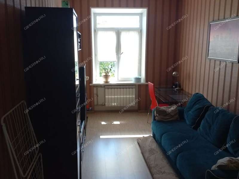 трёхкомнатная квартира на проспекте Октября дом 12