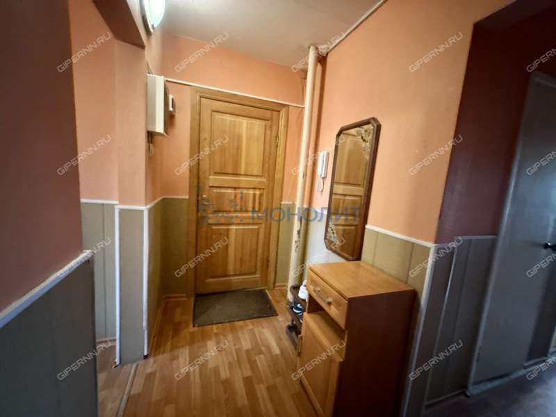 трёхкомнатная квартира на улице Верхнепечёрская дом 1