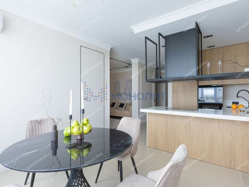 четырёхкомнатная квартира на Лысогорской улице дом 89 к3