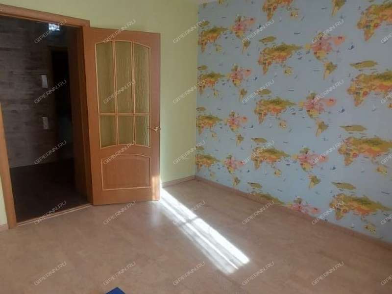 трёхкомнатная квартира на проспекте Кирова дом 29