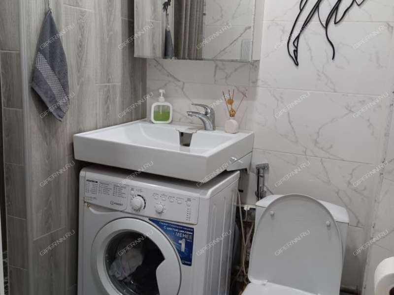 трёхкомнатная квартира на улице Маршала Жукова дом 22