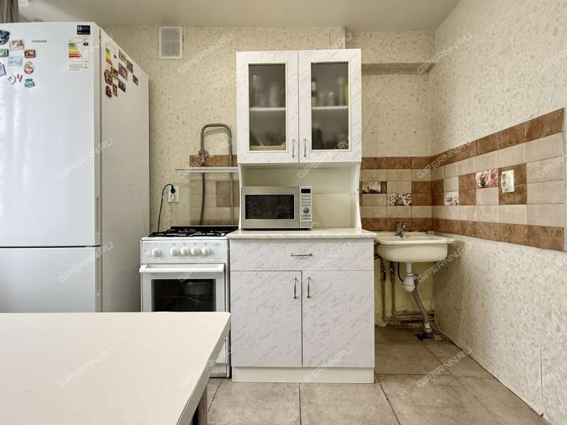 однокомнатная квартира на улице Политбойцов дом 12