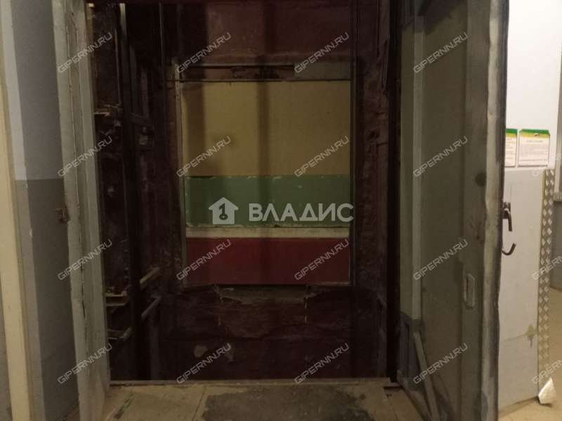 здание под офис, торговую площадь на улице Геологов