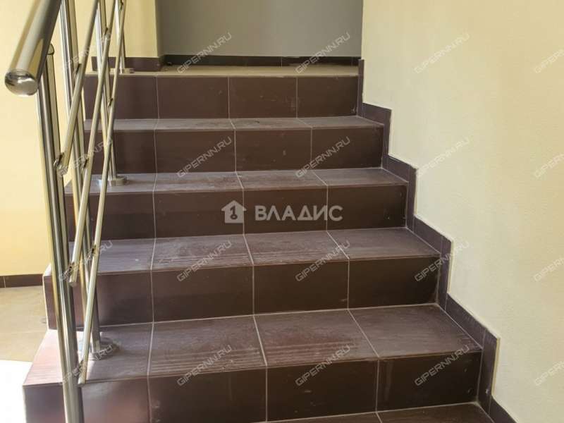 здание под офис, торговую площадь на улице Вождей Революции