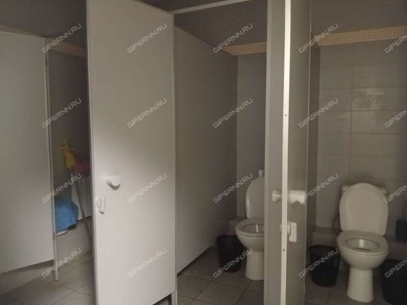 помещение под торговую площадь на Полтавская ул., д.32