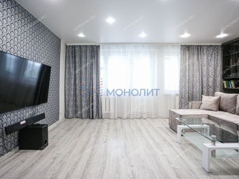 3-komnatnaya-ul-vyatskaya-d-3 фото