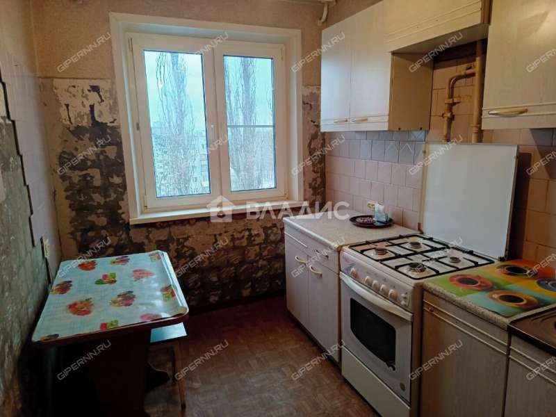 трёхкомнатная квартира на улице Маршала Рокоссовского дом 17