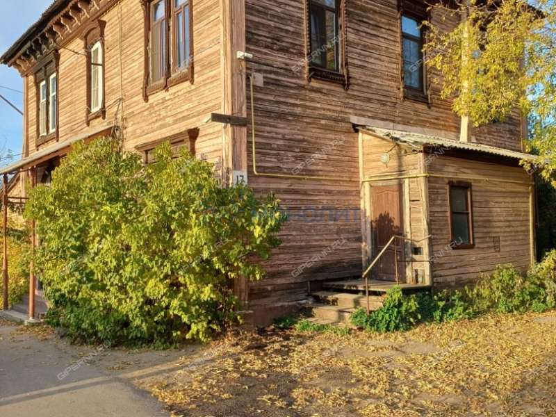 четырёхкомнатная квартира на улице Большие Овраги дом 17