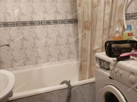 3-komnatnaya-ul-tropinina-d-4 фото