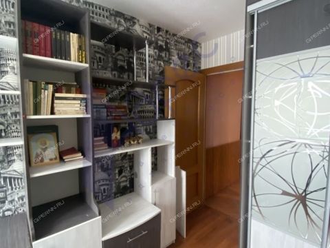 3-komnatnaya-ul-strokina-d-14 фото