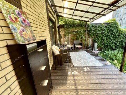 taunhaus-sl-verhnepecherskaya-d-421v фото