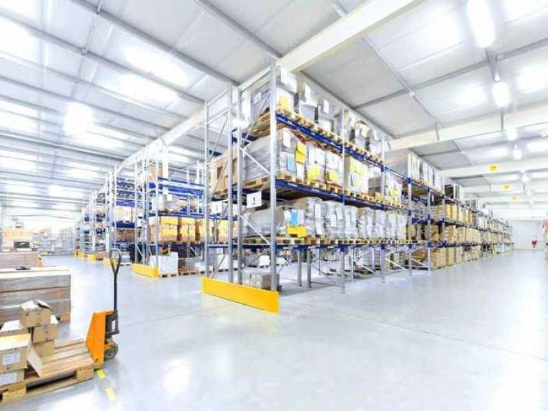 помещение под склад на улице Федосеенко