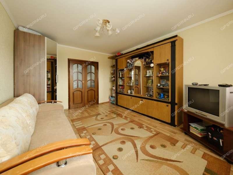 трёхкомнатная квартира на улице Адмирала Макарова дом 12