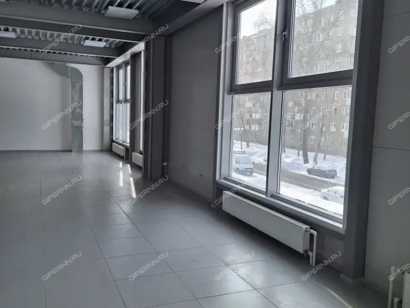 помещение под склад, недвижимость под автобизнес на улице Юлиуса Фучика