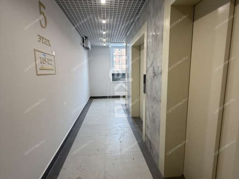 трёхкомнатная квартира на улице Максима Горького дом 73