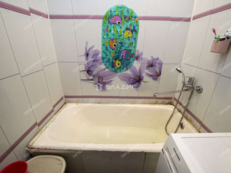 трёхкомнатная квартира на Комсомольской улице дом 19