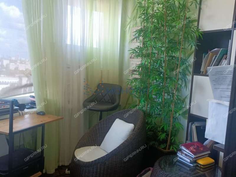 трёхкомнатная квартира на бульваре Академика Королёва дом 8