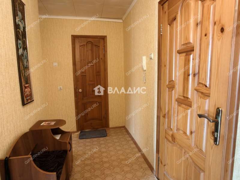 двухкомнатная квартира на улице Александра Хохлова дом 21