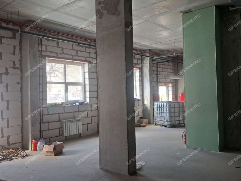 помещение под офис, торговую площадь на проспекте Кирова