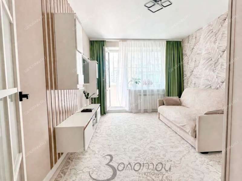 трёхкомнатная квартира на улице Политбойцов дом 20