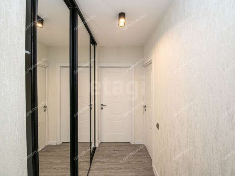 трёхкомнатная квартира на улице Маршала Баграмяна дом 3