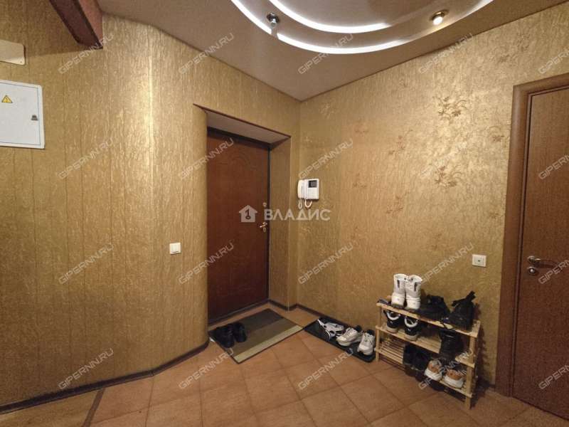 трёхкомнатная квартира на улице Нижне-Печерская дом 2