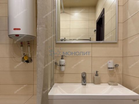 3-komnatnaya-ul-rodionova-d-165-k10 фото