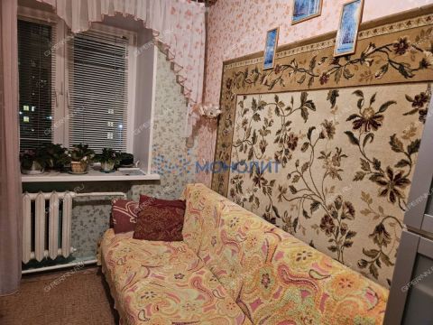 3-komnatnaya-ul-cvetochnaya-d-1 фото