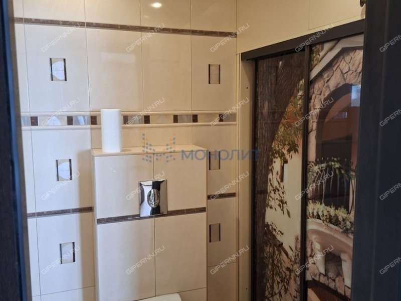 четырёхкомнатная квартира на улице Родионова дом 197 к1